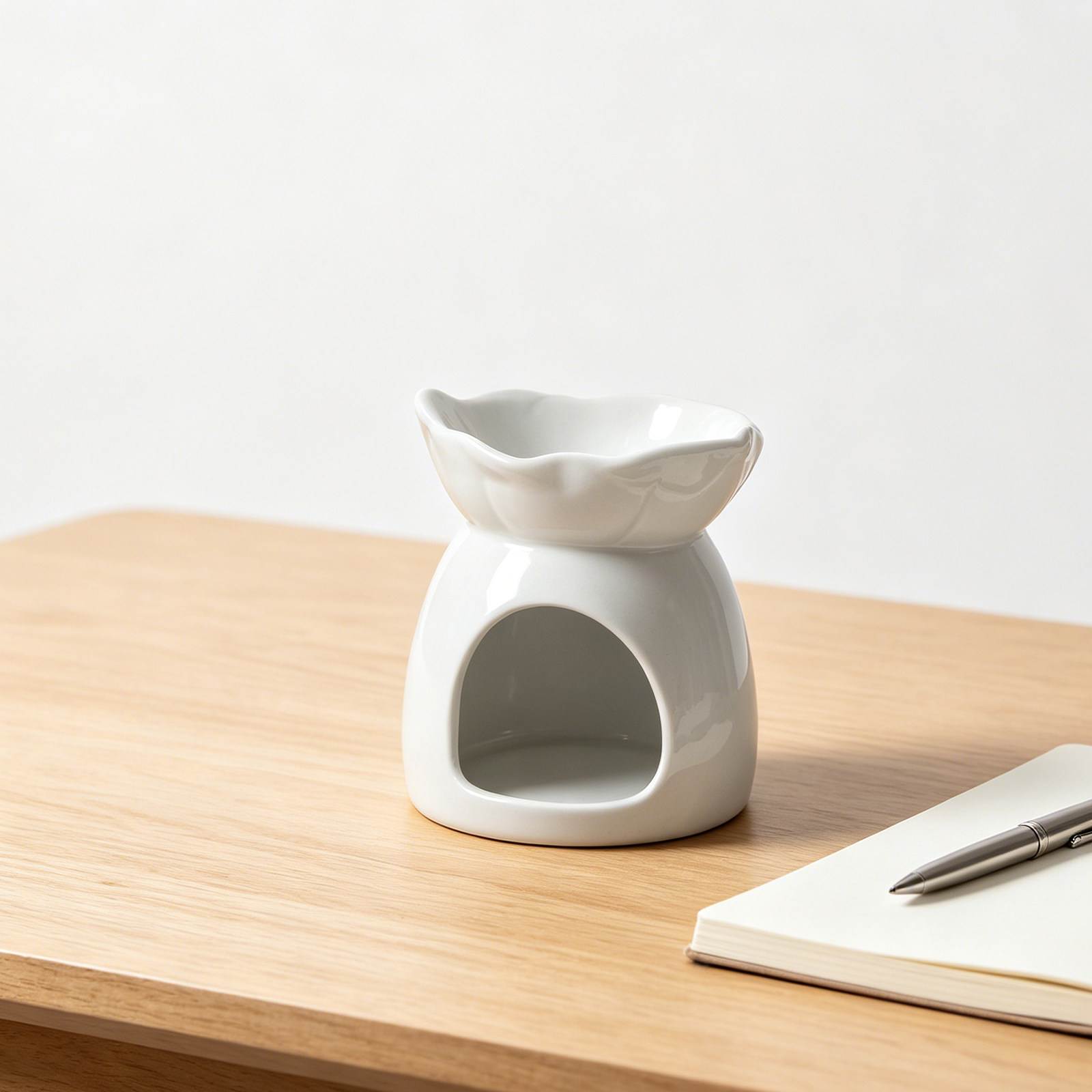 Ceramic Holder Elegant Leaf-Sh - Home Decor Essentials 评论和价格
